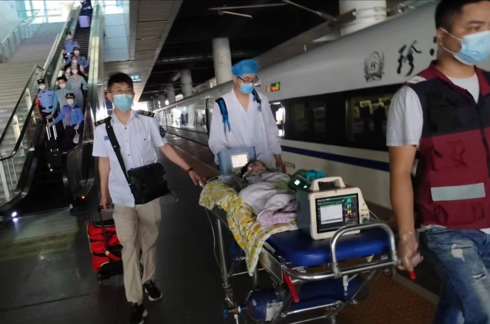 大理市高铁转运公司